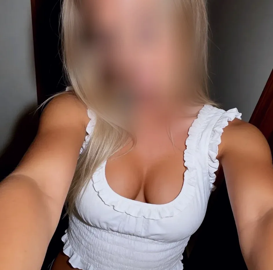 Bethany, 31