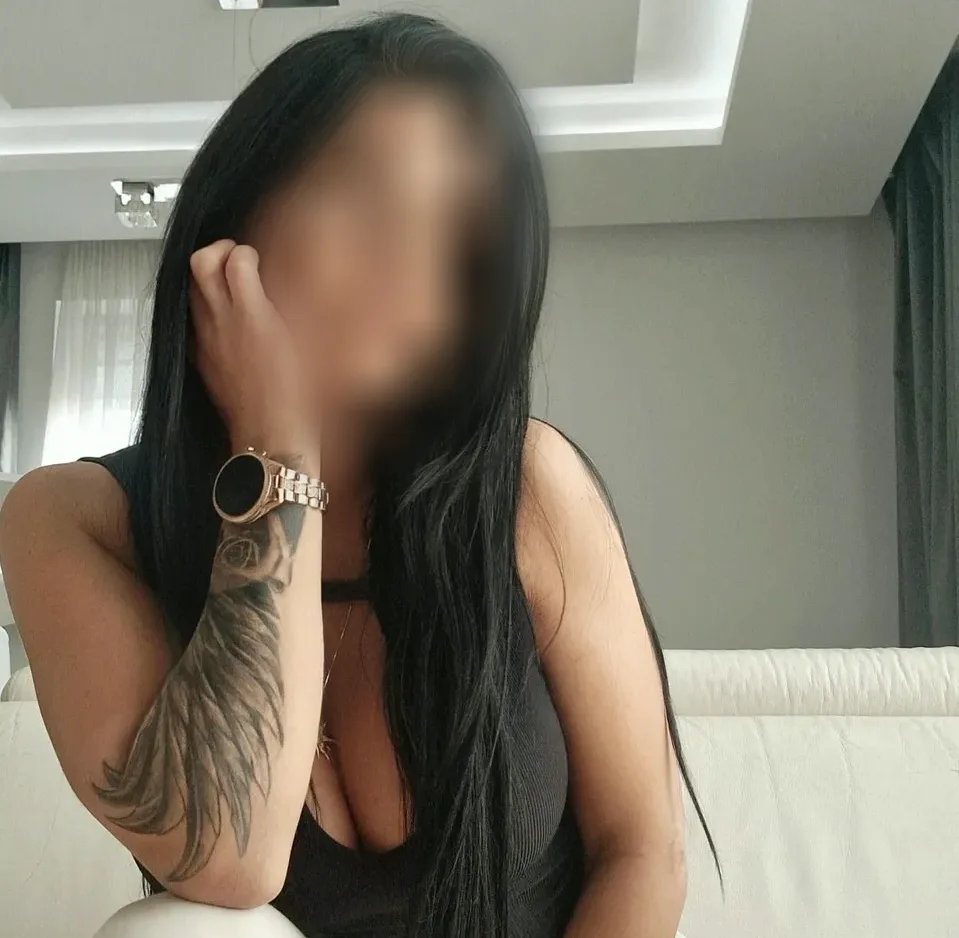 Lily, 38