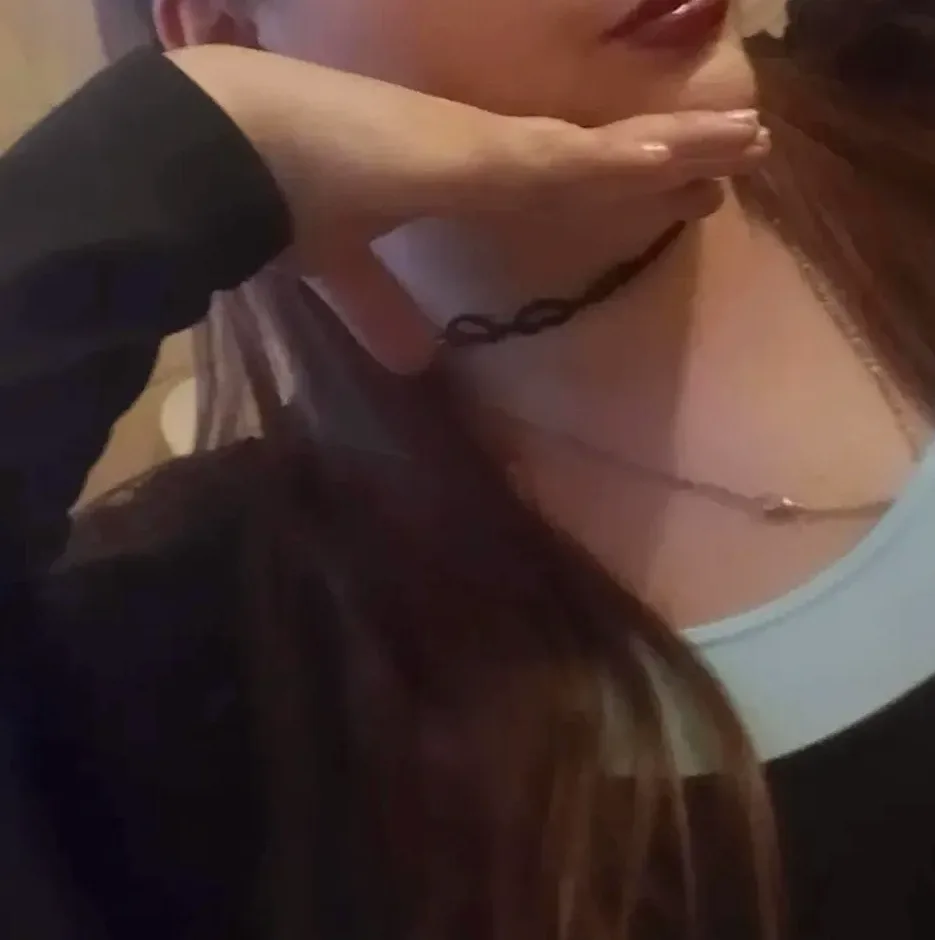 Natalia, 28
